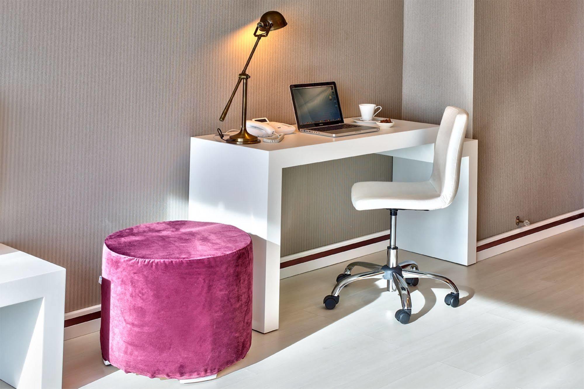Flora Suites Atasehir Istanbulská provincie Exteriér fotografie