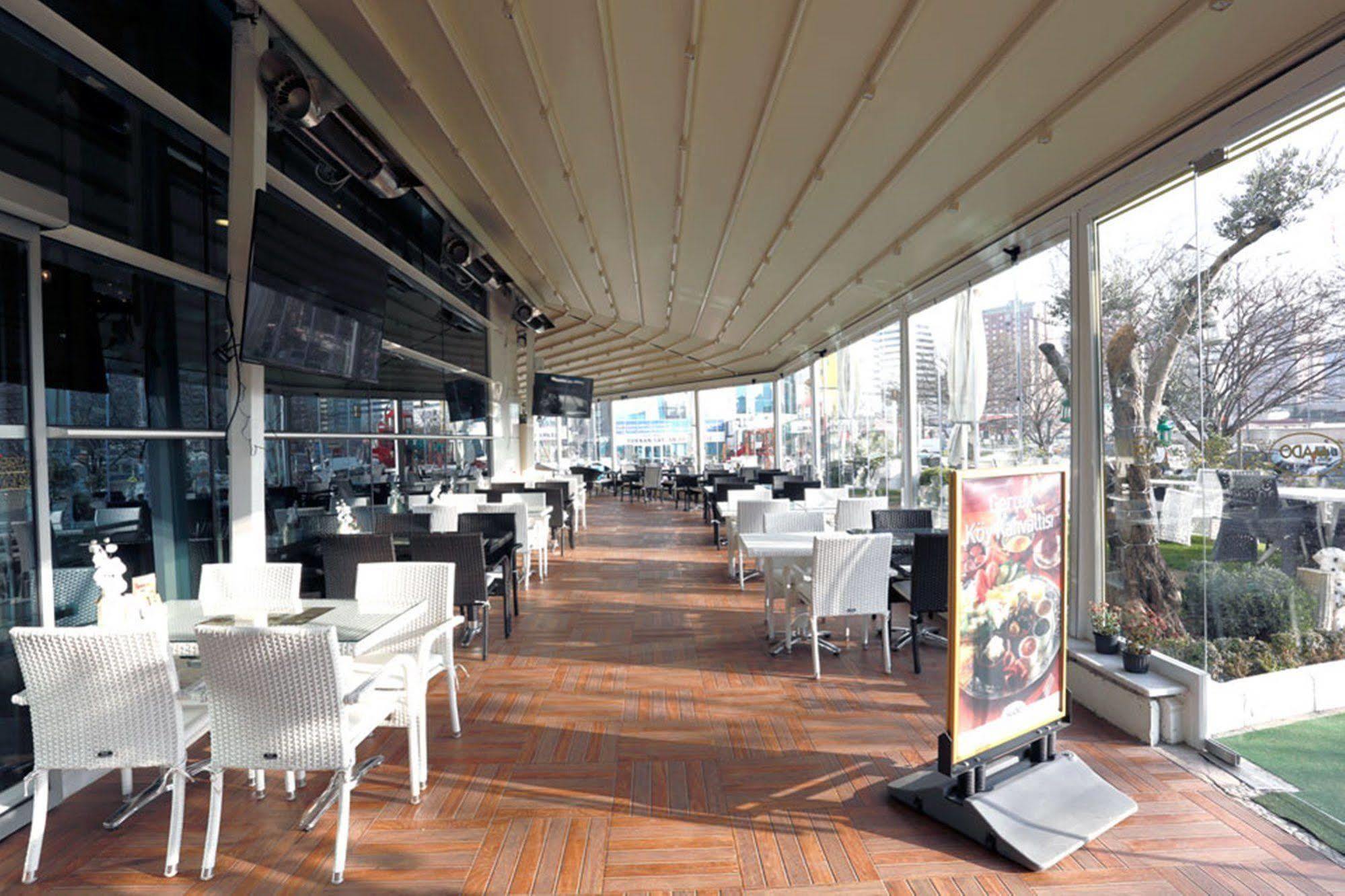 Flora Suites Atasehir Istanbulská provincie Exteriér fotografie